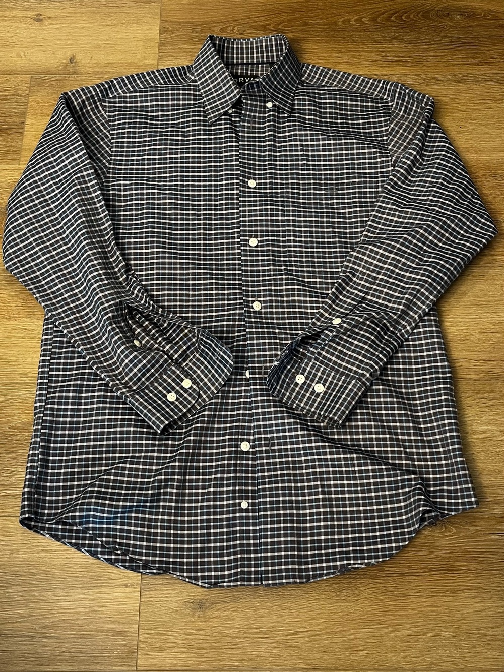 Orvis Navy and White Plaid Button-Down Shirt size Medium 100% Cotton